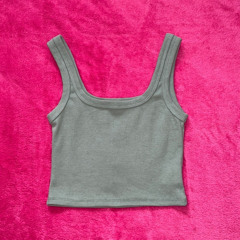 Ribbed Crop Tank